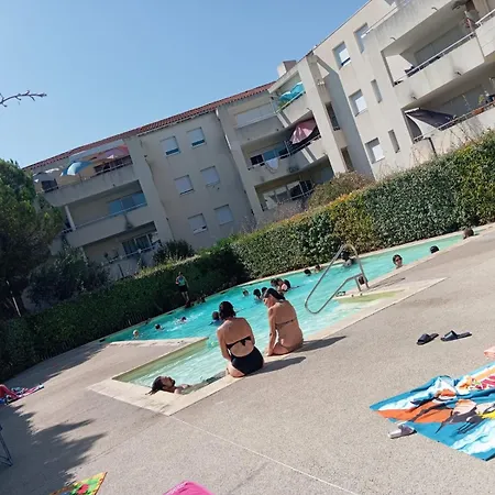 T3 Lumineux Et Convivial, Parking Prive *