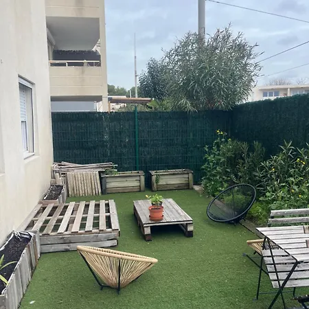 Appartement T3 Lumineux Et Convivial, Parking Prive
